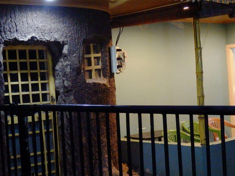 Green Garden Cottage Thekkady Exterior photo