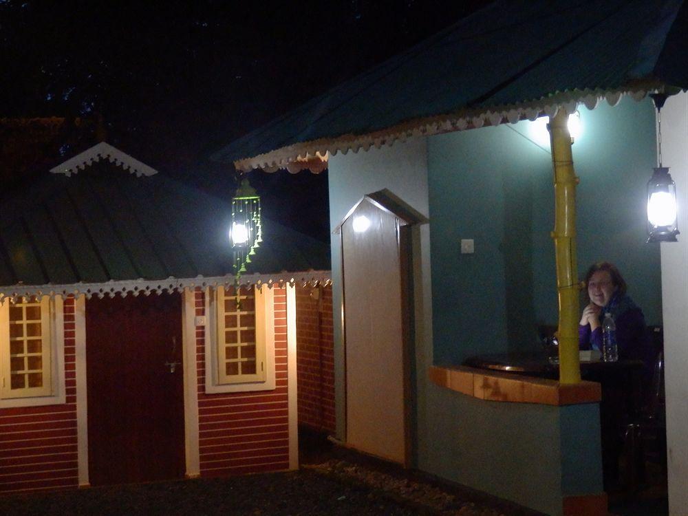 Green Garden Cottage Thekkady Exterior photo