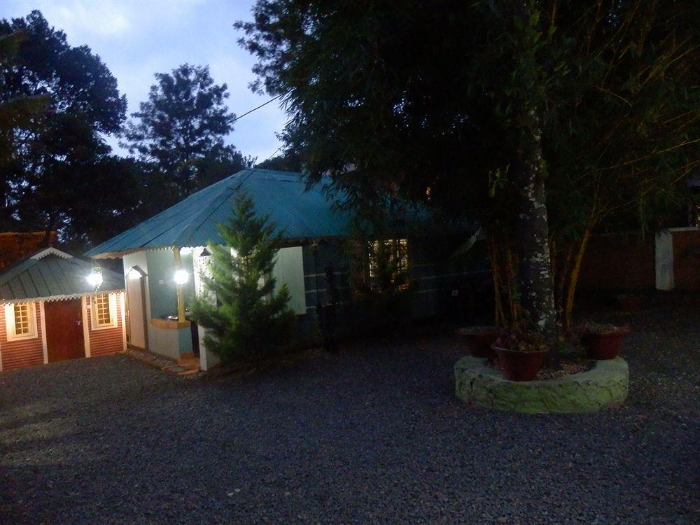 Green Garden Cottage Thekkady Exterior photo